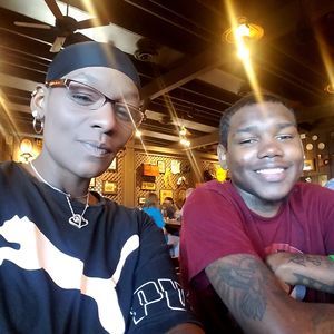 Meet your Posher, Jonique